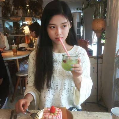 热裤荡女